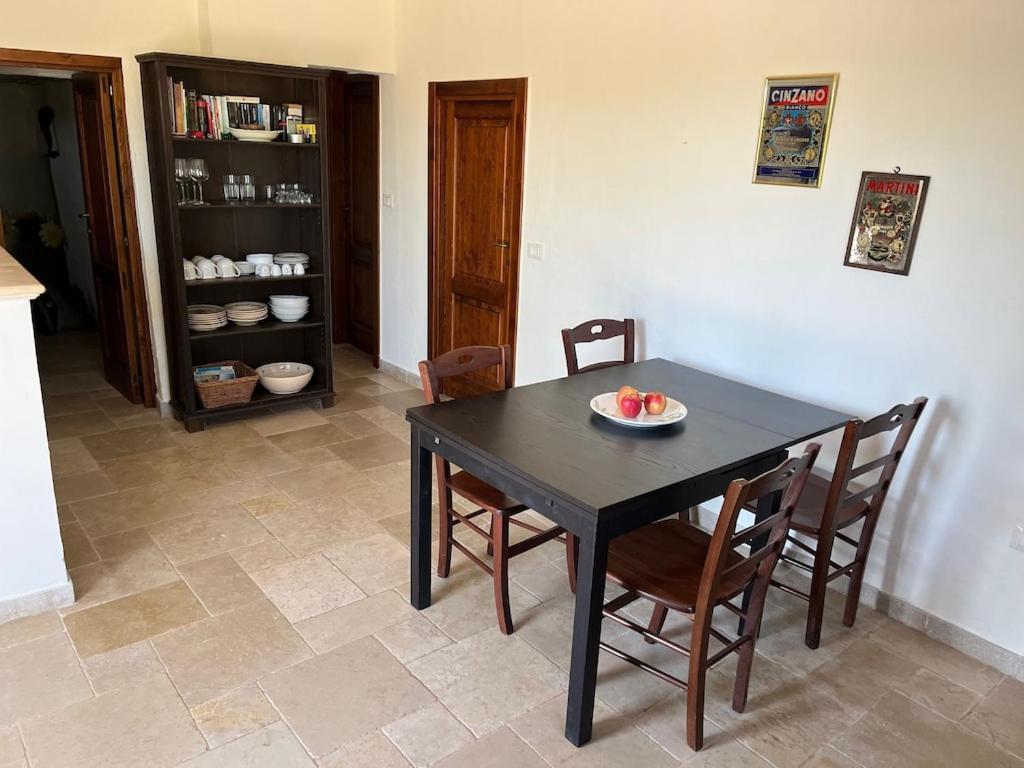 Casa Giuliveto - Charmantes Ferienhaus Mit Privatpool In Olivenhain Ostuni Exterior photo