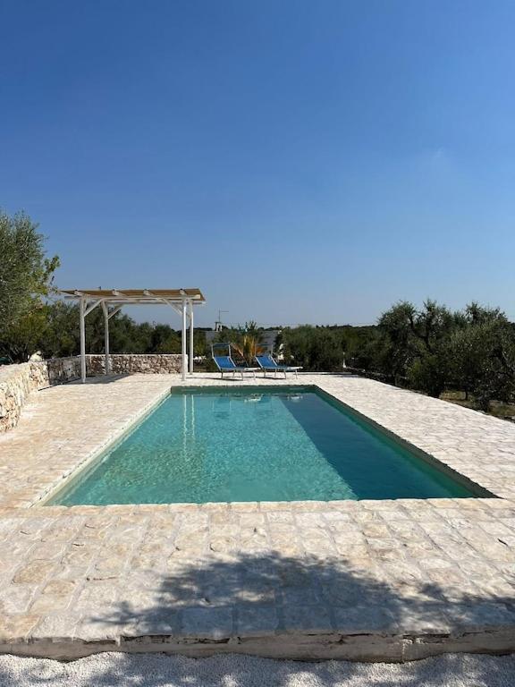 Casa Giuliveto - Charmantes Ferienhaus Mit Privatpool In Olivenhain Ostuni Exterior photo