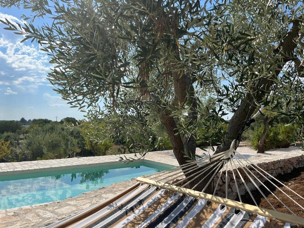 Casa Giuliveto - Charmantes Ferienhaus Mit Privatpool In Olivenhain Ostuni Exterior photo